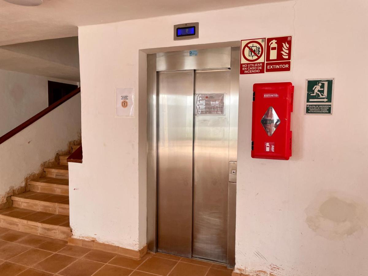 Sunny 2-Bedroom Apartment In Parque Santiago II ปลายาเดลาสอเมริกาส ภายนอก รูปภาพ